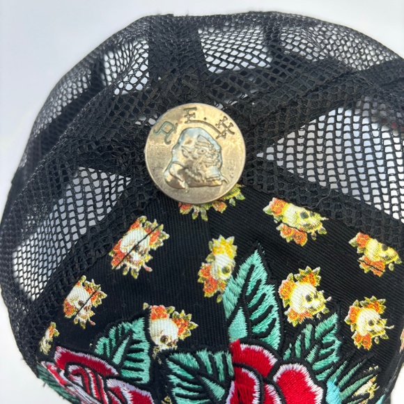 Ed Hardy Embroidered Skull Trucker Cap - Unisex - Picture 4 of 13